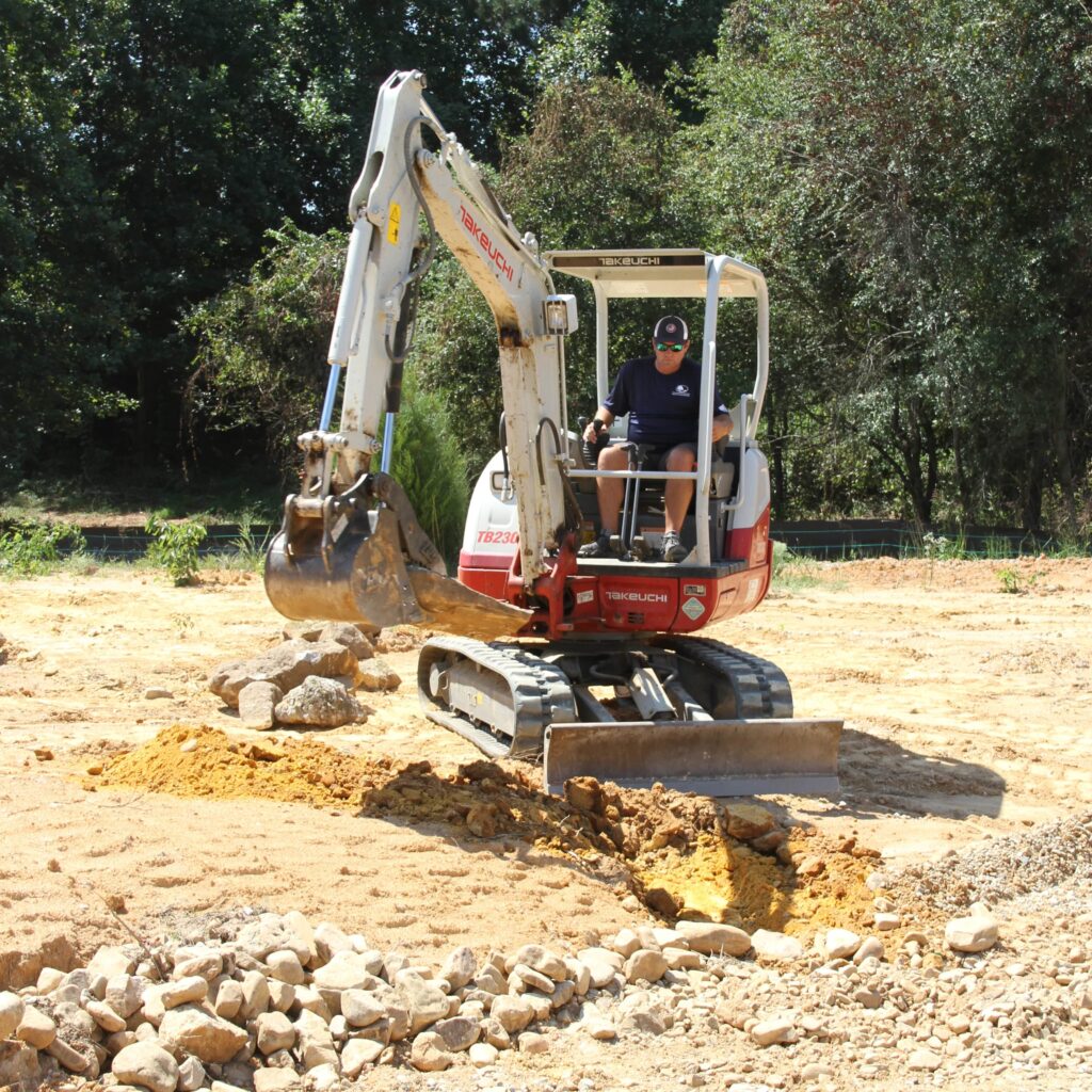 6,0007,000 lb. Mini Excavator, Reduced Tail Swing Kwader Rental